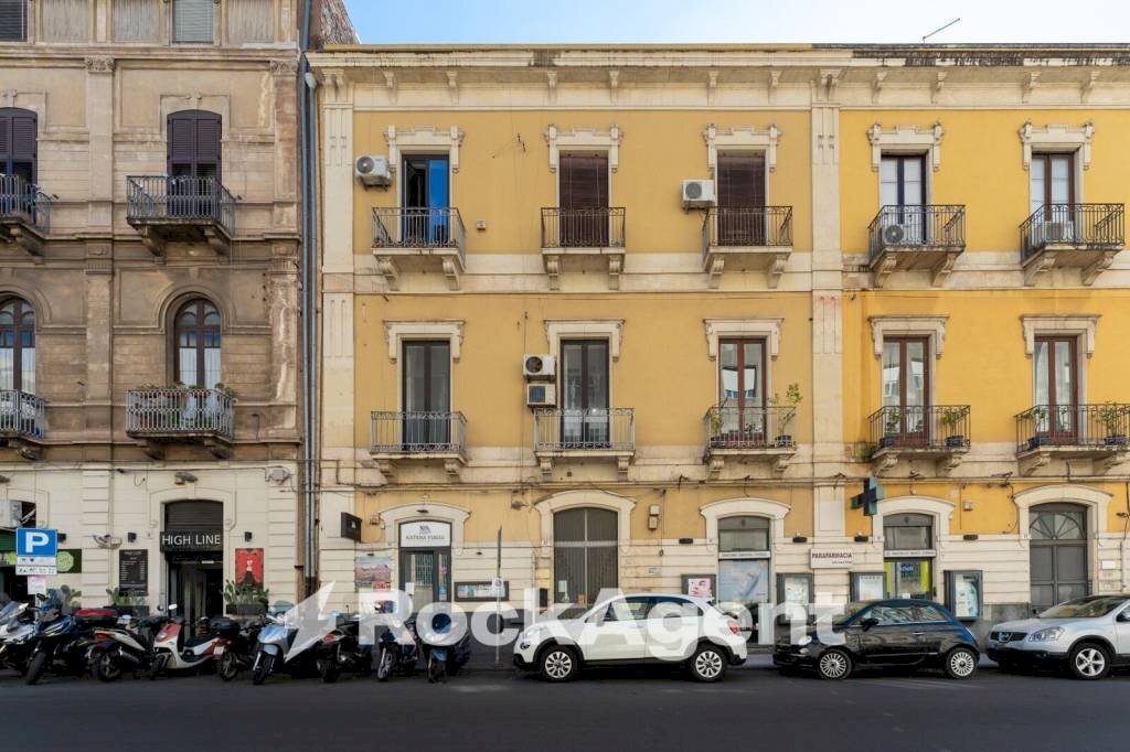 Facciata - Appartamento via Vittorio Emanuele Orlando, 32, Catania - foto 3