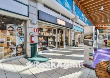 Interno non residenziale - Negozio via Amilcare Ponchielli, 23, Bologna (zona Savena) - foto 13