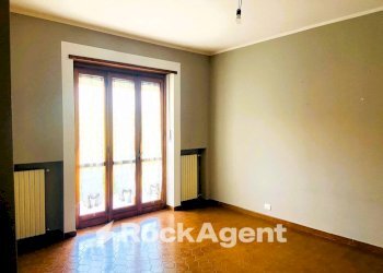 Camera da letto - Three-room apartment via San Rocco, 31, Buttigliera d'Asti - photo 16