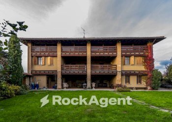 Facciata - Rustico strada del Monasterolo, Levate - foto 3