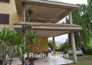 Facciata - Villa via delle Maggiolate, 12, Atri - foto 18