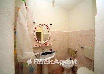 Bagno - Trilocale via Campodonico, 35, Genova (zona Bolzaneto) - foto 14