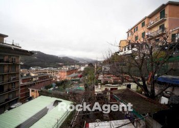 Vista - Trilocale via Campodonico, 35, Genova (zona Bolzaneto) - foto 19