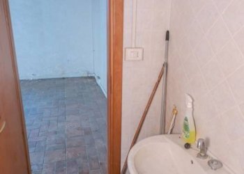 Bagno - Negozio via Andrea Doria, 9, Viterbo - foto 7