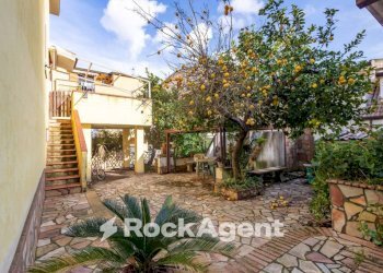 Giardino - Villa via Angitola, 56, Catanzaro - foto 2