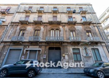 Facciata - Bilocale via Gabriello Carnazza, 13, Catania - foto 25