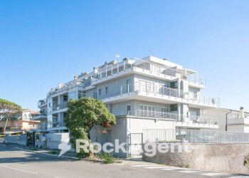 Facciata - One-room apartment via Ildebrando della Giovanna, 81, Roma (neighborhood Massimina) - photo 26
