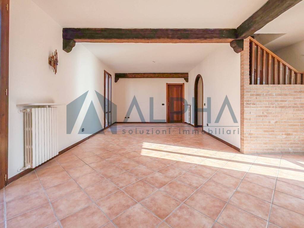 Cucina - Trilocale via Alessandro Plessi, Vignola - foto 2