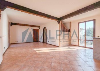 Cucina - Trilocale via Alessandro Plessi, Vignola - foto 1