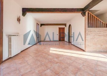 Cucina - Trilocale via Alessandro Plessi, Vignola - foto 2