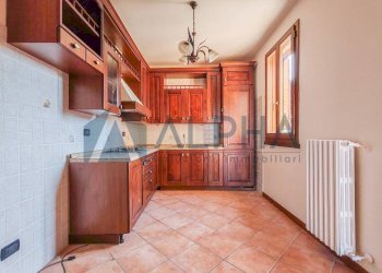 Cucina - Trilocale via Alessandro Plessi, Vignola - foto 8