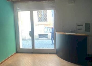 Stanza non arredata - Negozio via Vittoria, Roma (zona Centro Storico) - foto 3