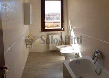 bagno - Appartamento Via Emilio Lussu 4, Legnago - foto 2