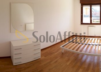 camera - Appartamento Via Emilio Lussu 4, Legnago - foto 3