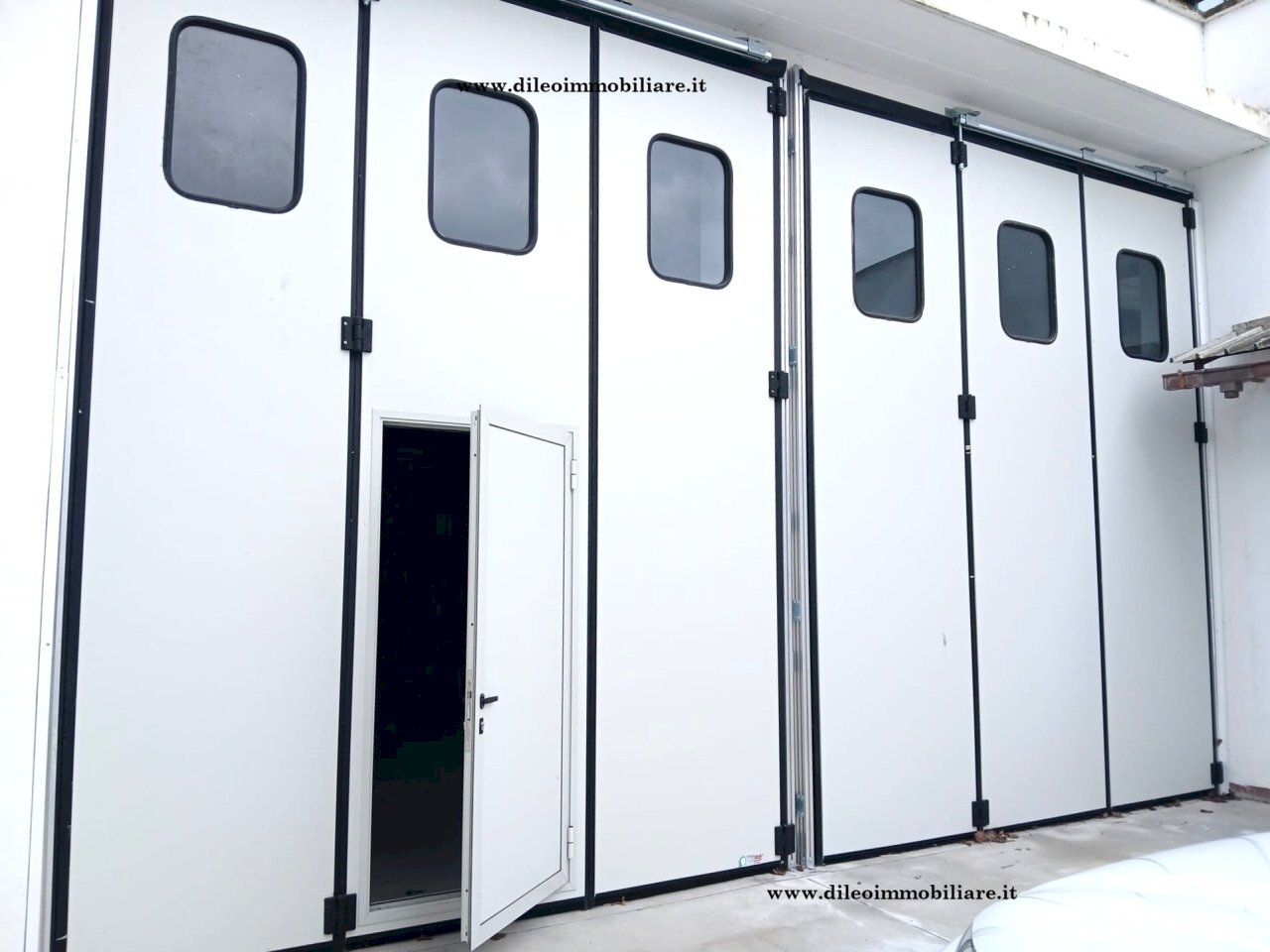 WhatsApp Image 2026-02-26 at 14.35.17 (4).jpeg - Capannone Roma - foto 1