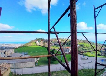 Lottoedificabile con palazzina in costruzione (12) - Terreno edificabile Colonnella - foto 7