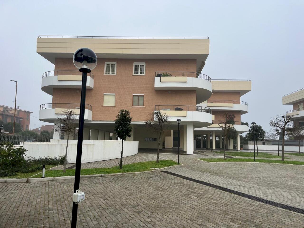 palazzina - Trilocale Via della Riserva di Livia 111, Roma - foto 2