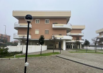 palazzina - Trilocale Via della Riserva di Livia 111, Roma - foto 2