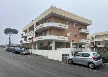 palazzina - Trilocale Via della Riserva di Livia 111, Roma - foto 30