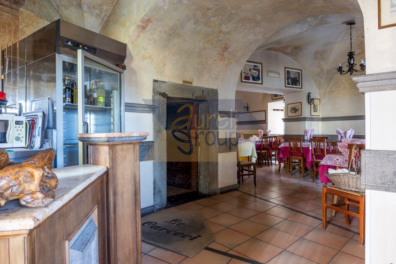 Interno - Locale Commerciale Via Nazario Sauro, Genzano di Roma - foto 3