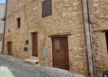 20240429_110459.jpg - Terratetto - Terracielo Via della Bigattiera 31, Lugnano in Teverina - foto 3