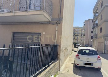 IMG_1850 copia.jpg - Box Via Carlentini 4, Siracusa - foto 4