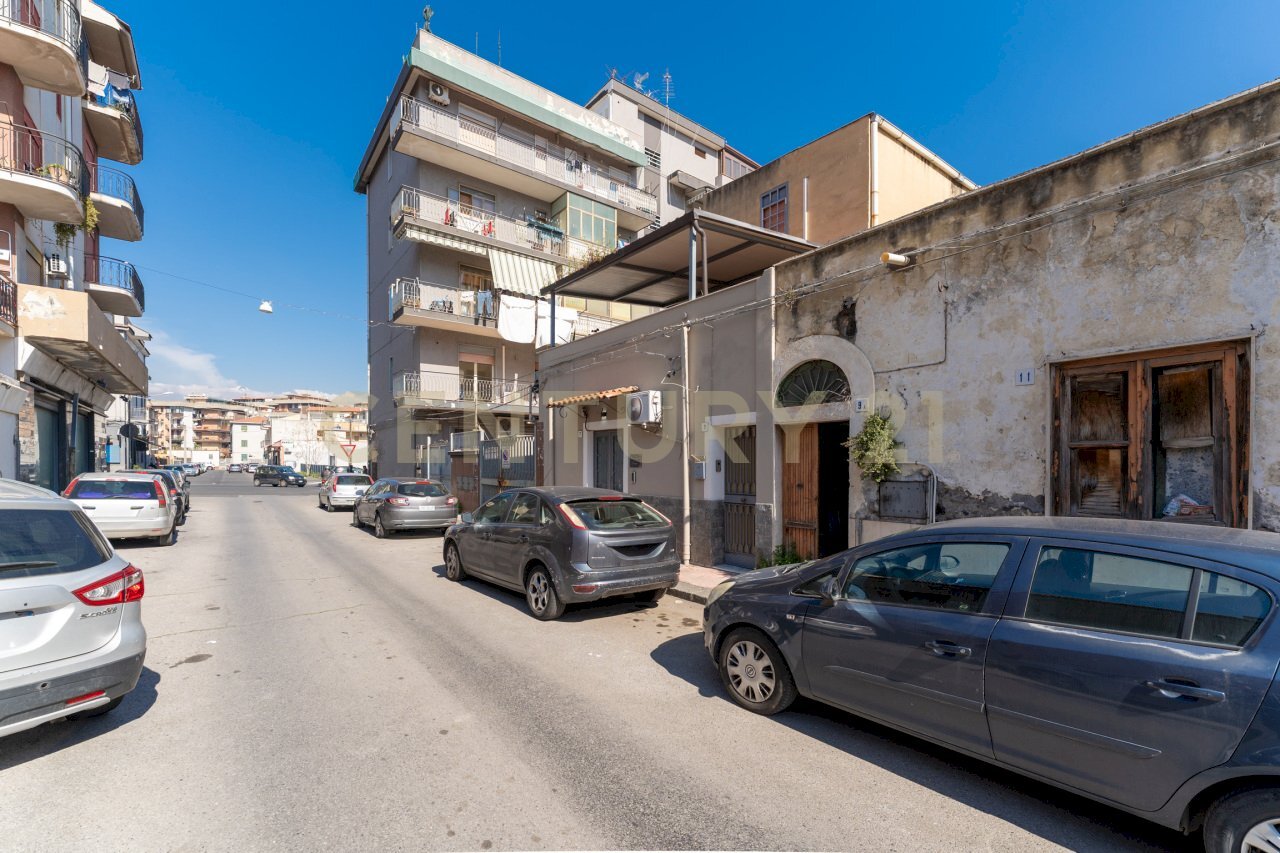 Via Galileo Ferraris 9a (3).jpg - Casa indipendente Via Galileo Ferraris 9, Catania - foto 1