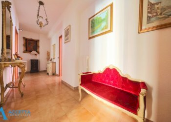 corridoio - Trilocale Via Lupoli 1, Taranto - foto 18