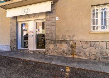 Shop Piazza San Bernardo delle Alpi, 34/A 
 Barazzetto, Biella - photo 2