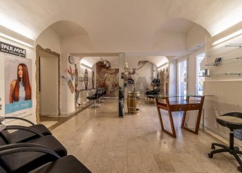 Shop Piazza San Bernardo delle Alpi, 34/A 
 Barazzetto, Biella - photo 13