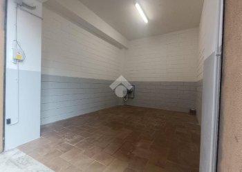 Box Via Monfalcone, Genova (zona Sestri Ponente) - foto 1