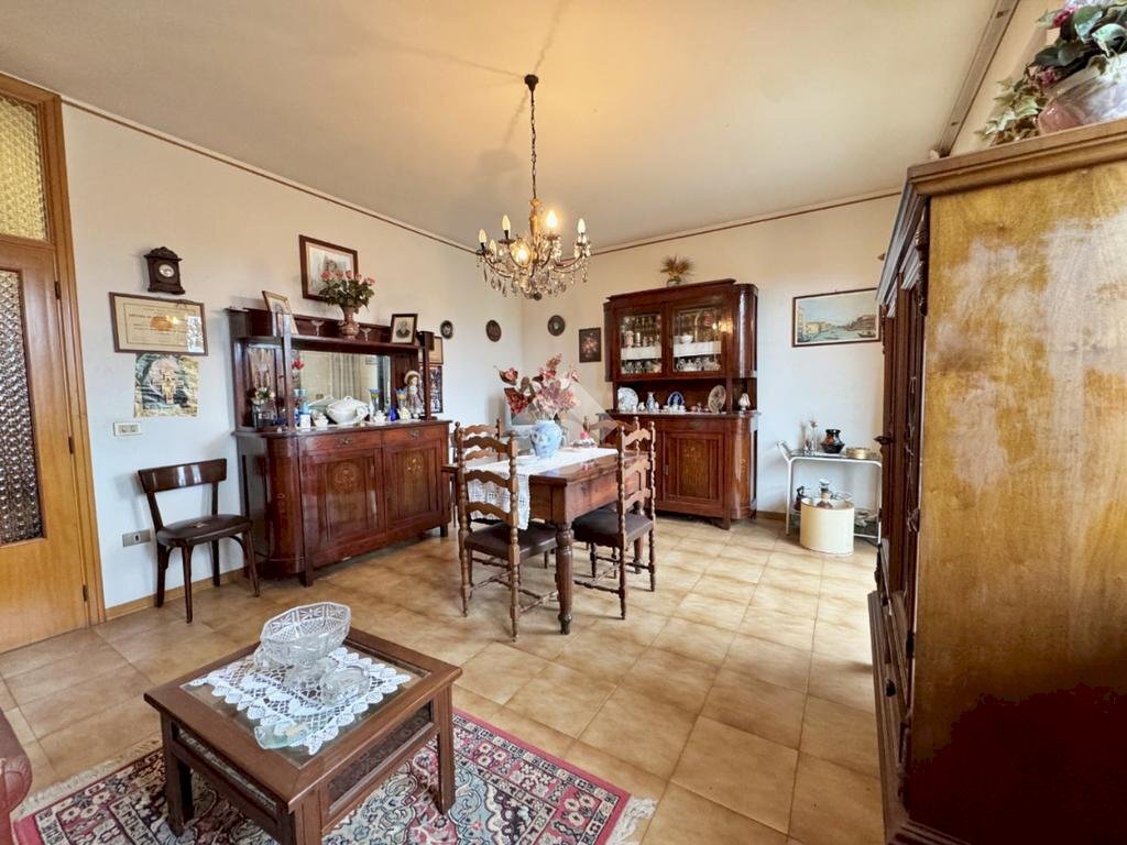 Porzione di casa Montelabbate, Montelabbate - foto 1