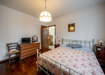 Three-room apartment Via Carlo Alberto dalla Chiesa, San Polo d'Enza - photo 20