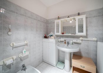 Three-room apartment Via Carlo Alberto dalla Chiesa, San Polo d'Enza - photo 33