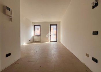 Trilocale Viale D. Alighieri, Galliate - foto 3