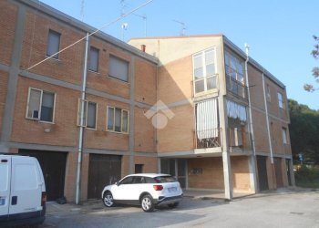 Appartamento Via V. Veneto, Comacchio - foto 1