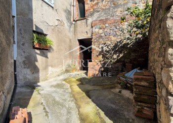 Townhouse hamlet Colle Di Compito, Capannori - photo 34
