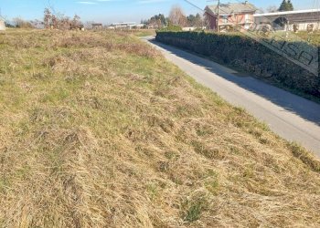 Building land via carlo alberto snc, Barge - photo 9