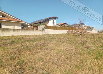 Building land via carlo alberto snc, Barge - photo 13