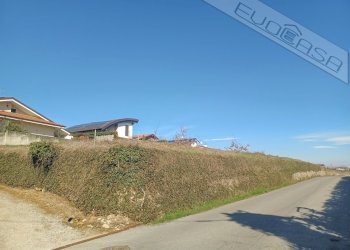 Building land via carlo alberto snc, Barge - photo 14