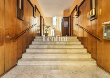 Interno palazzo - Appartamento viale Montebello, 1, Casale Monferrato - foto 3