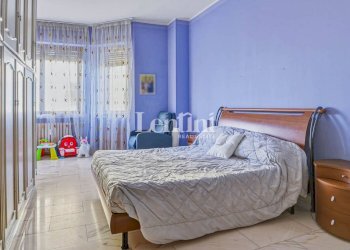 Camera da letto - Appartamento viale Montebello, 1, Casale Monferrato - foto 12