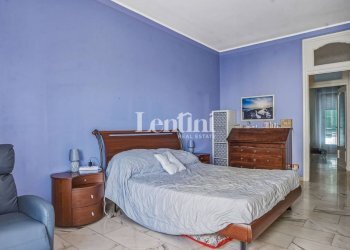 Camera da letto - Appartamento viale Montebello, 1, Casale Monferrato - foto 13
