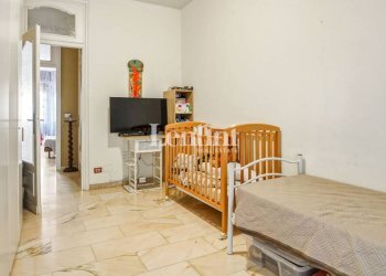 Camera da letto - Appartamento viale Montebello, 1, Casale Monferrato - foto 15