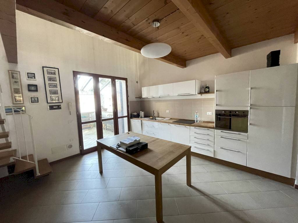 Cucina - Bilocale via Po, Ravenna (zona Porto Corsini) - foto 2