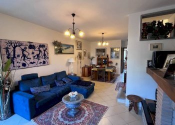 Salone - Villa a Schiera via di Sant'Antonio Abate, 49, Sutri - foto 14