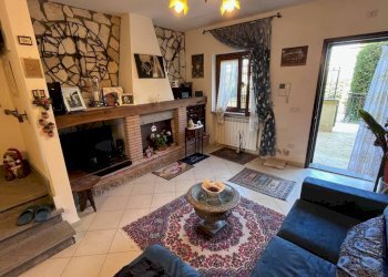 Salone - Villa a Schiera via di Sant'Antonio Abate, 49, Sutri - foto 15