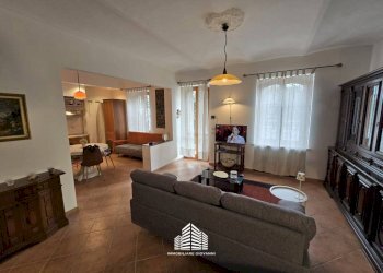 Salone - Three-room apartment via Statale, 55, Santa Vittoria d'Alba - photo 5