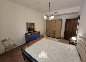 Camera da letto - Three-room apartment via Statale, 55, Santa Vittoria d'Alba - photo 14