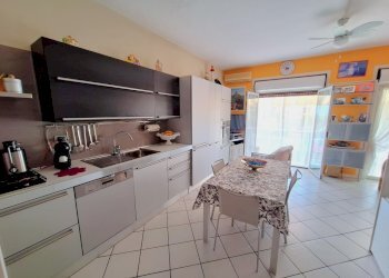 cucina - Appartamento via aurelia 14
 
18, Cervo - foto 7
